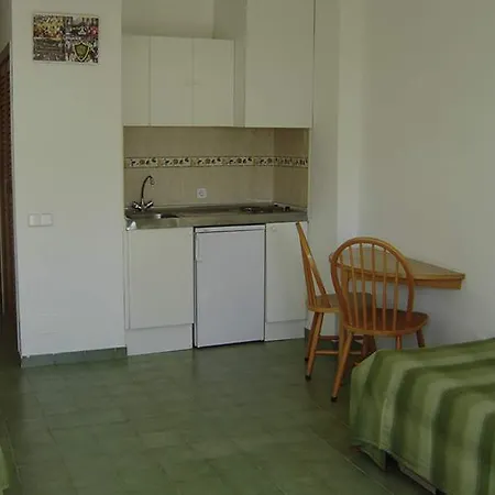 Coco Hotel 5*